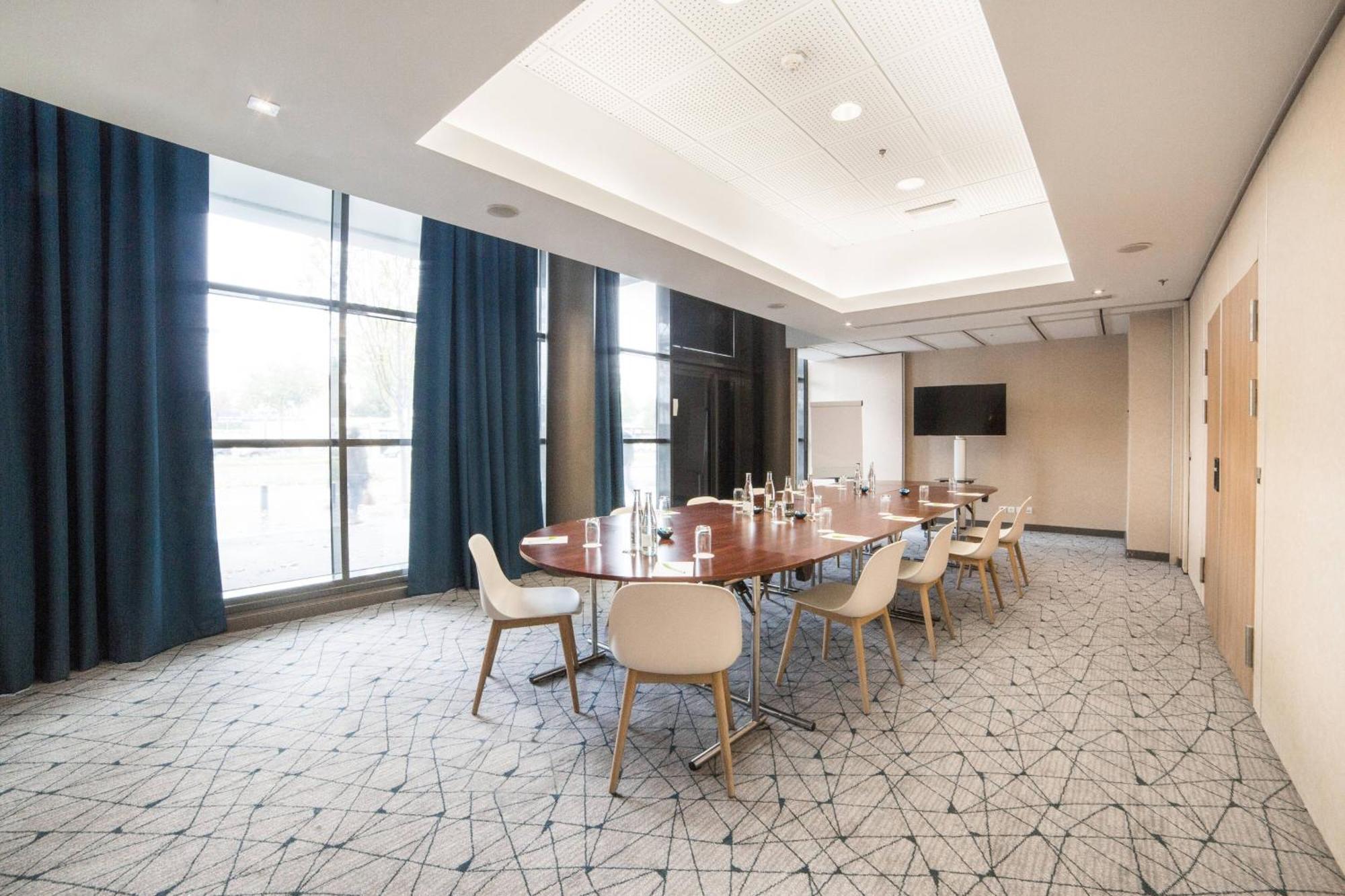 คอร์ตยาร์ด ปารีส ลา เดฟ็องซ์ เวสต์ - โกลงบ์ Hotel โคล็อมบ์ ภายนอก รูปภาพ